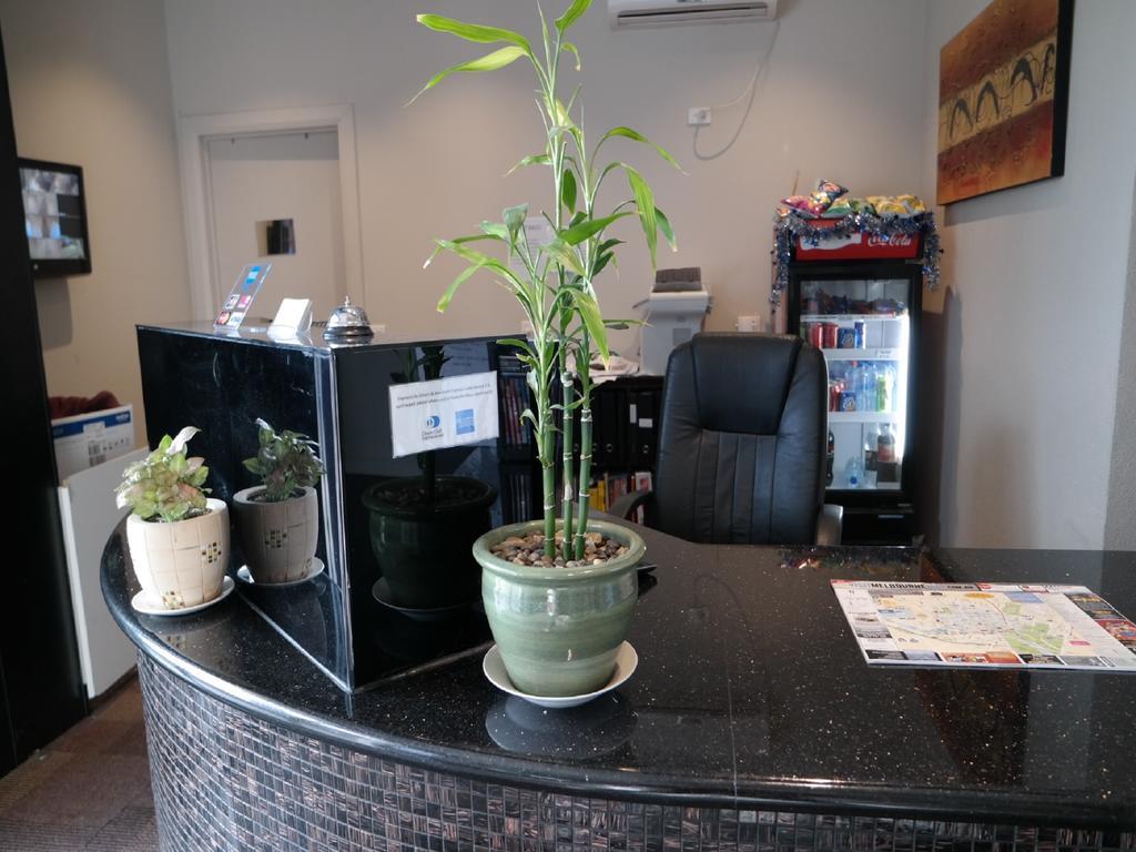 Parkville Place Serviced Apartments Ville de Ville de Melbourne Extérieur photo